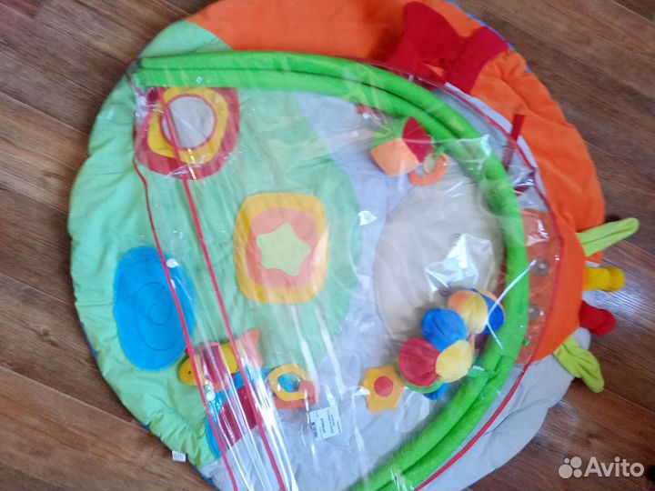 Развивающий коврик для малышей