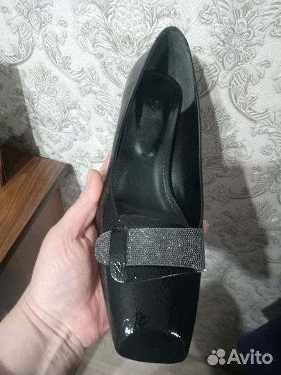 Босоножки, туфли