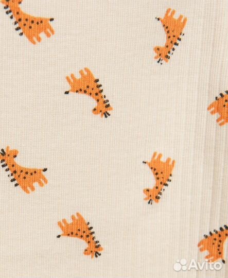 Новый комплект (боди и шортики)