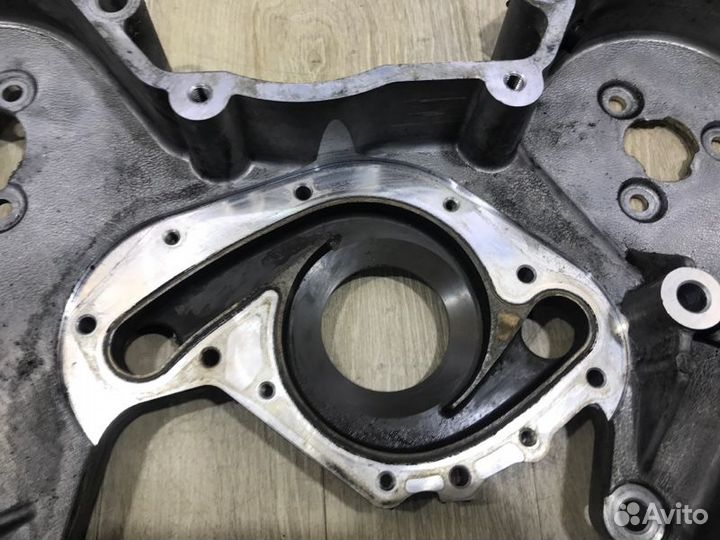 Крышка двигателя передняя Chrysler 300C 3.5 EGG