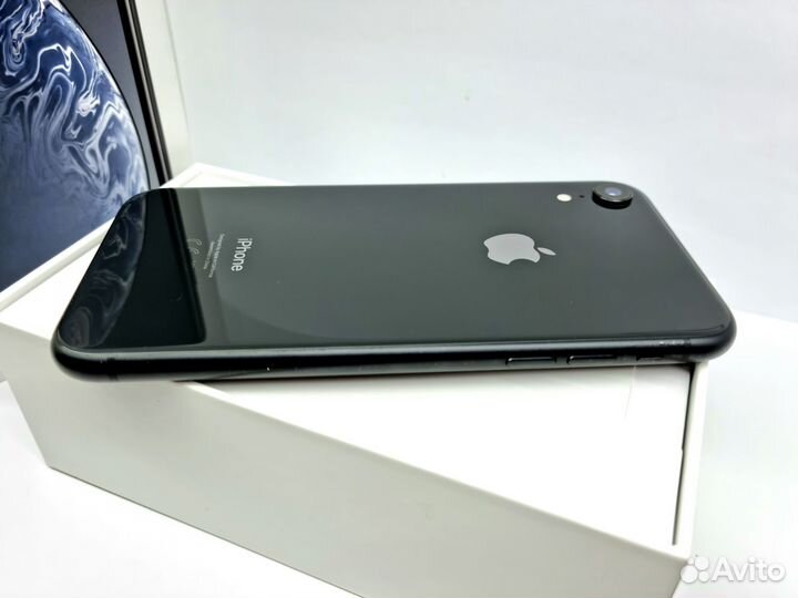 iPhone Xr, 64 ГБ