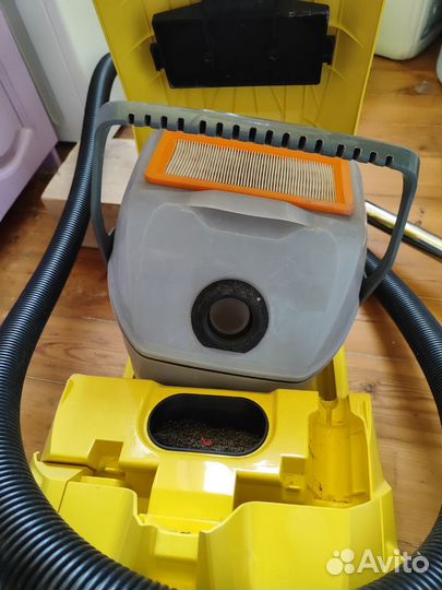 Пылесос с аквафильтром Karcher
