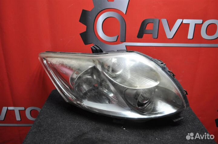 Фара правая toyota auris ZRE151