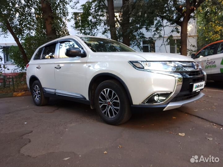 Mitsubishi Outlander 2.0 CVT, 2016, 167 542 км