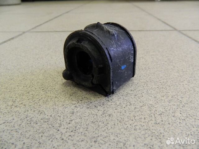 Втулка стабилизатора переднего ford focus 2. 1683481 ford втулка. Втулка стабилизатора форд фокус 2 передняя. Втулка стабилизатора форд фокус. Втулка стабилизатора форд фокус.