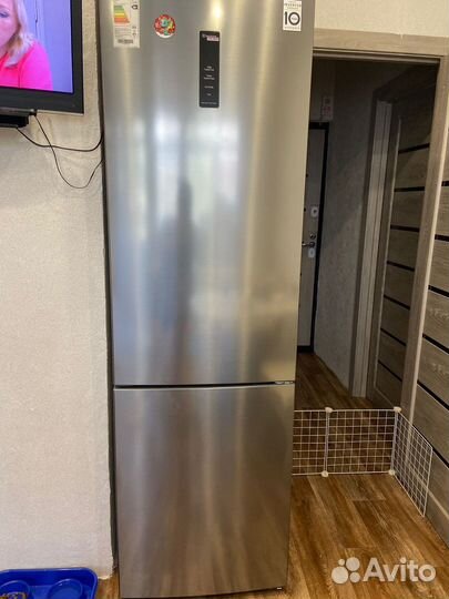 Холодильник LG