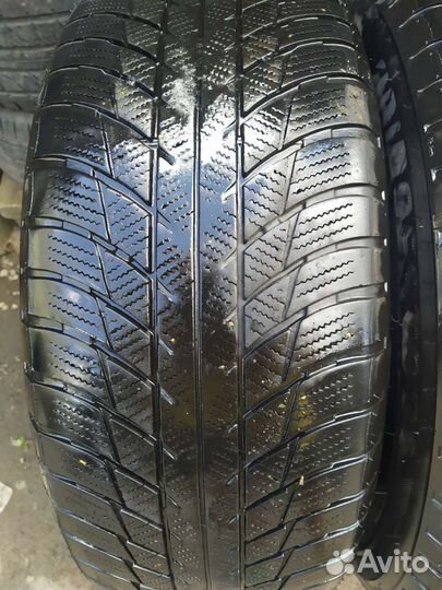 Bridgestone Blizzak LM-001 225/55 R17