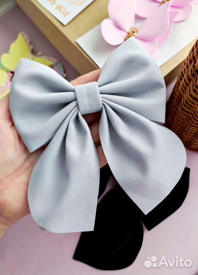 Бант на заколке
