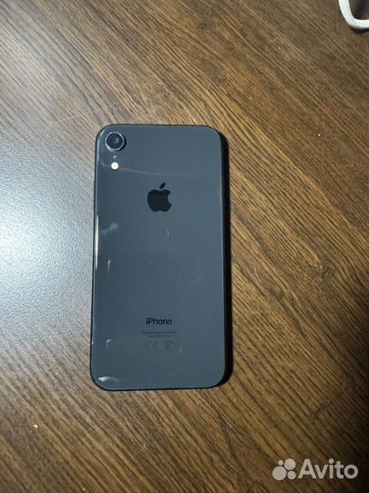 iPhone Xr, 64 ГБ