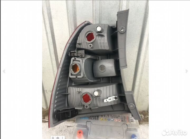 Фонарь правый Kia Sportag 2008 2009 2010