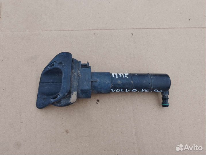 Форсунка омывателя фар правая Volvo XC90 1
