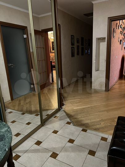 4-к. квартира, 127 м², 11/12 эт.