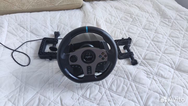 Игровой руль с педалями