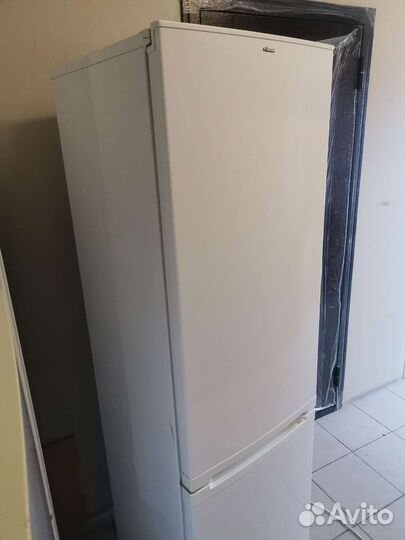 Холодильник Hansa