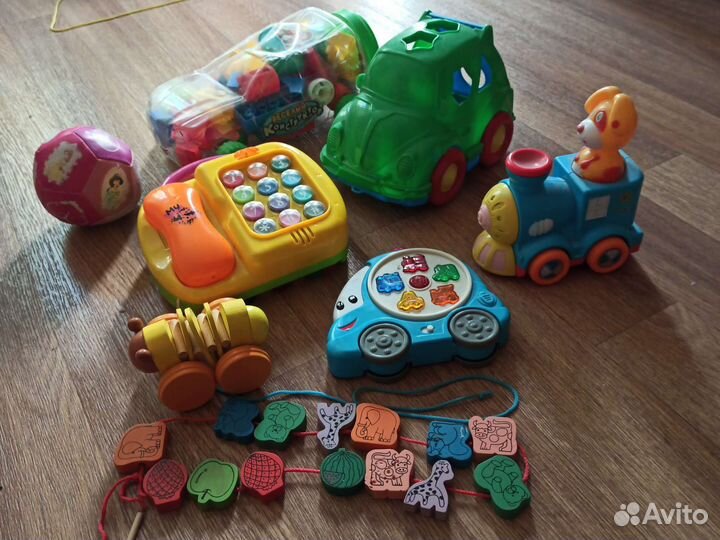 Развивающие игрушки пакетом