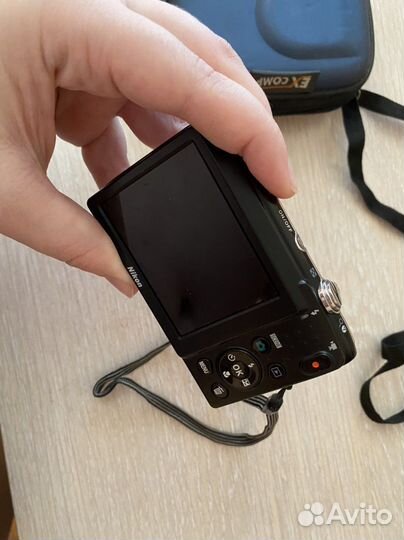 Компактный фотоаппарат Nikon