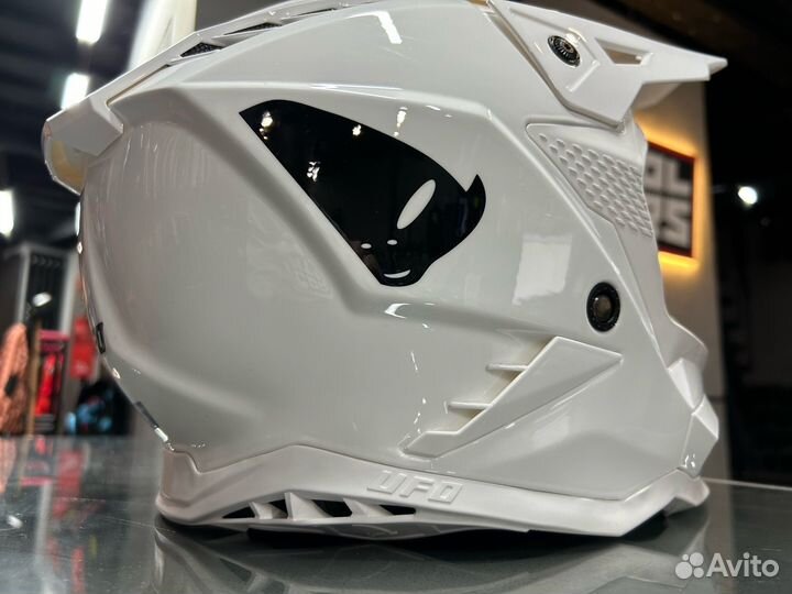 Шлем кроссовый UFO helmet echus White Glossy