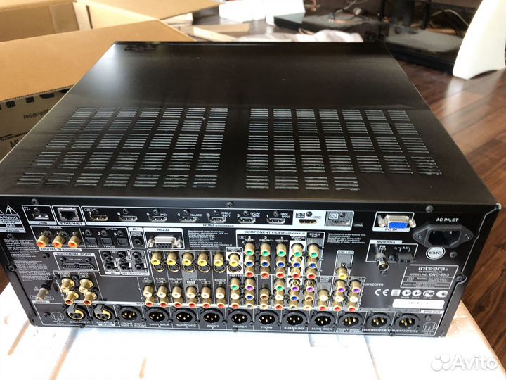 Integra DHC-80.3 + DTA-70.1 -AV pre и 9-ти кан.amp