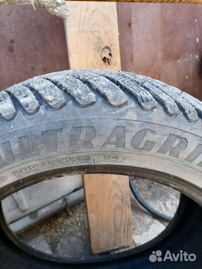 Goodyear Ultra Grip Ice Arctic 2 205/55 R16
