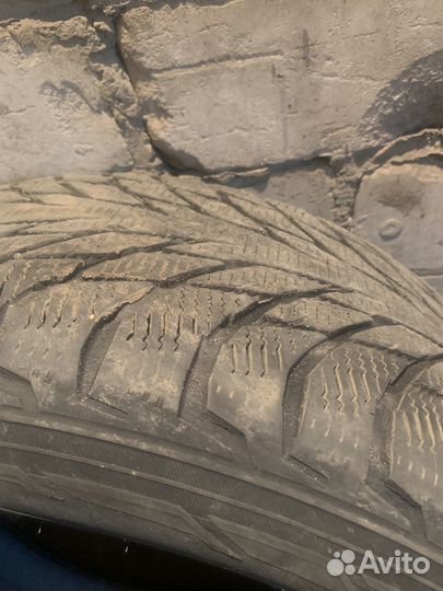 Nokian Tyres Hakkapeliitta R2 235/50 R18