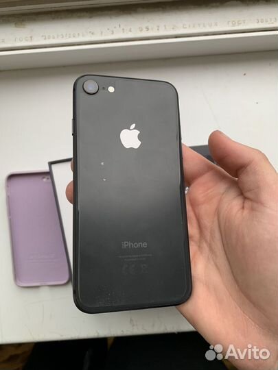 iPhone 8, 64 ГБ