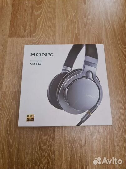 Новые наушники Sony MDR-1A
