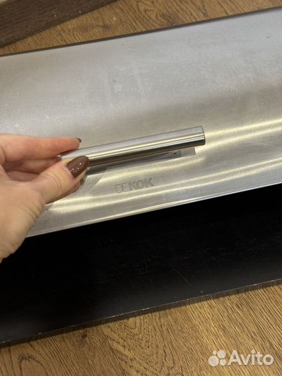 Хлебница металлическая