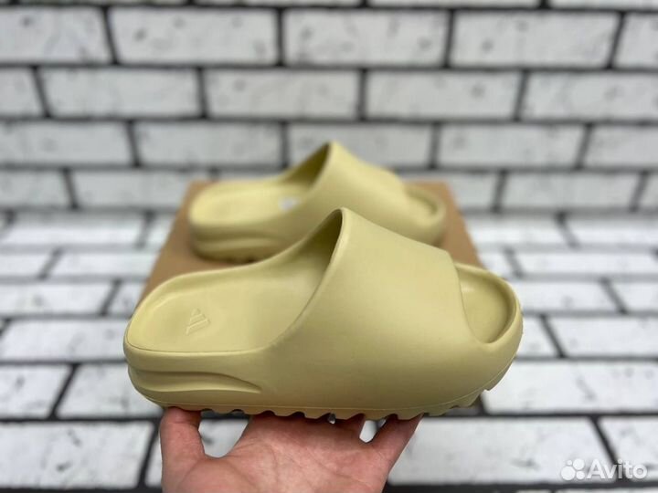 Сланцы Adidas Yeezy Slide Desert Sand (36-45)