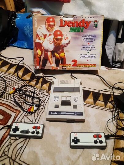 Игровая приставка dendy