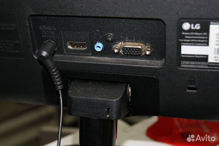 Монитор LG 22MP57HQ-P