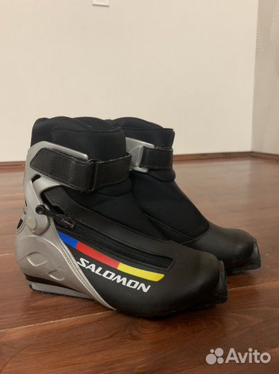 В доставке Лыжные ботинки salomon sns