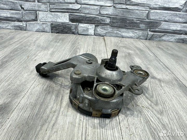 Моторчик стеклоочистителя передний правый Ford