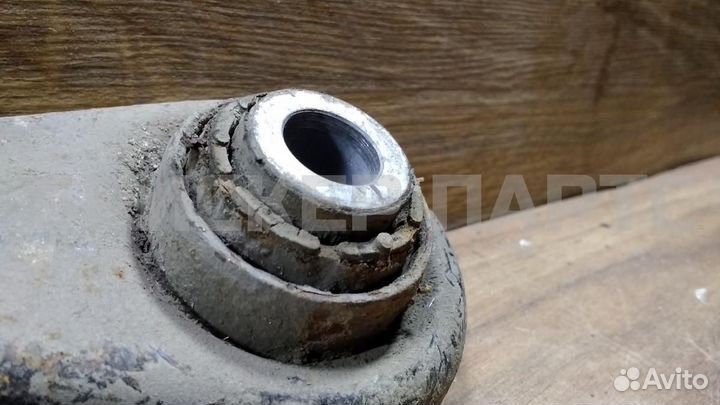 Рычаг задний правый Фольксваген Пассат Б6