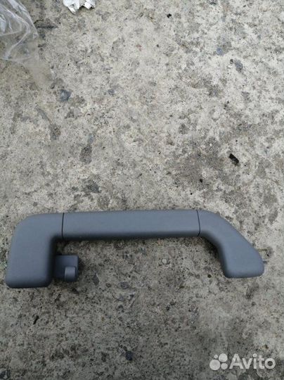 Ручка внутренняя потолочная передняя левая Porsche