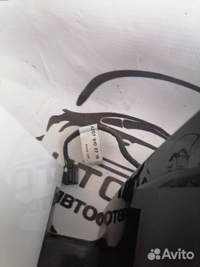 Зеркало правое и левое mercedes 207