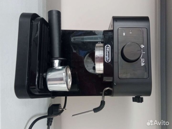 Кофеварка Delonghi EC230.BK