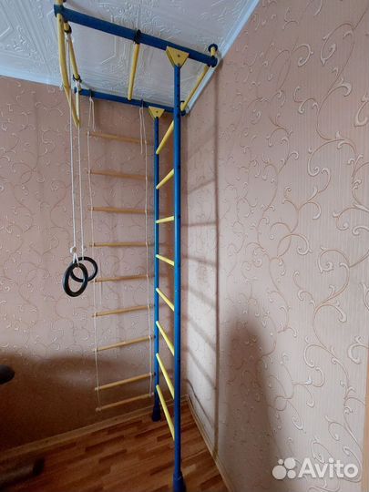 Шведская стенка с турником и кольцами бу