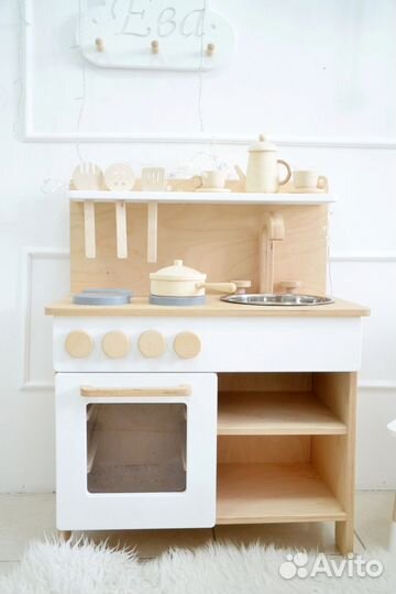 Детская игровая кухня деревянная