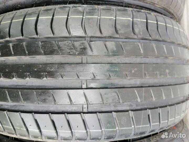 Triangle EffeXSport TH202 235/35 R20 92Y