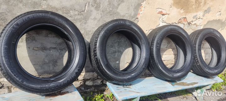 Шины бу18R 235,60