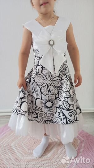 Детское нарядное платье 110-120 (5-6лет)