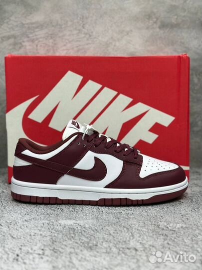 Nike Dunk Low Team Red