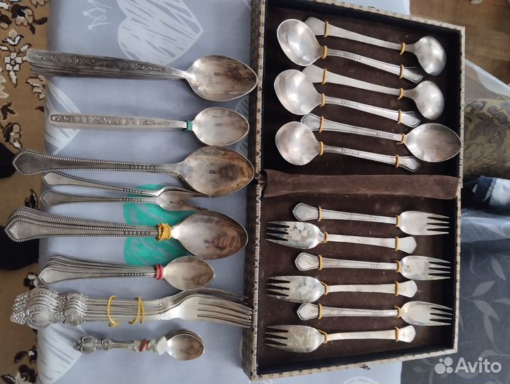 Ложки вилки мельхиоровые СССР блюдца мнца