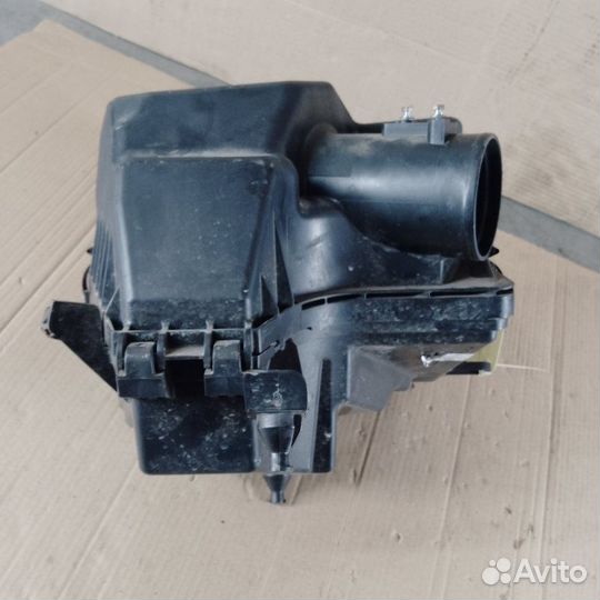 Корпус воздушного фильтра Nissan Teana L33