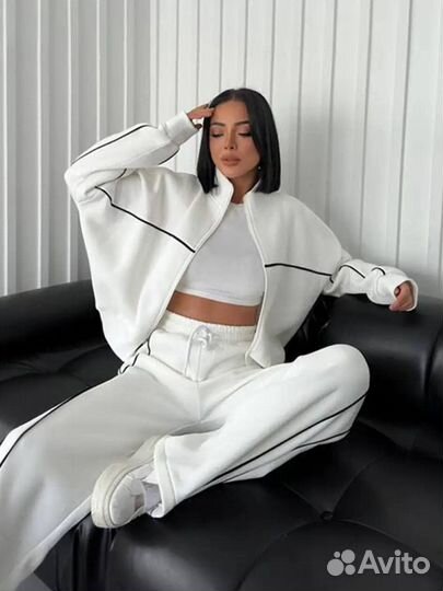 Спортивный костюм женский теплый