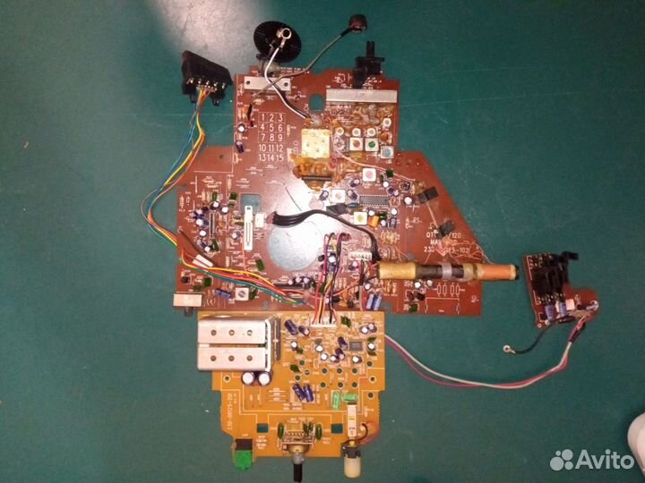 Магнитола sharp QT-125 разбор