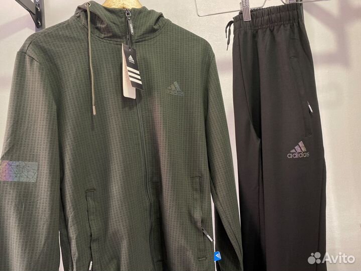 Спортивный костюм Adidas