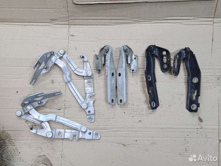 Петля багажника (капот) Audi A6 C5 C6 1998-2011