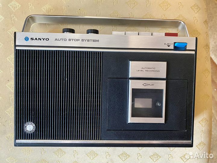 Магнитофон Sanyo M 2000, 70-е годы