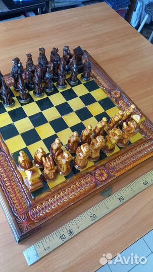 Шахматы ручной работы из дерева
